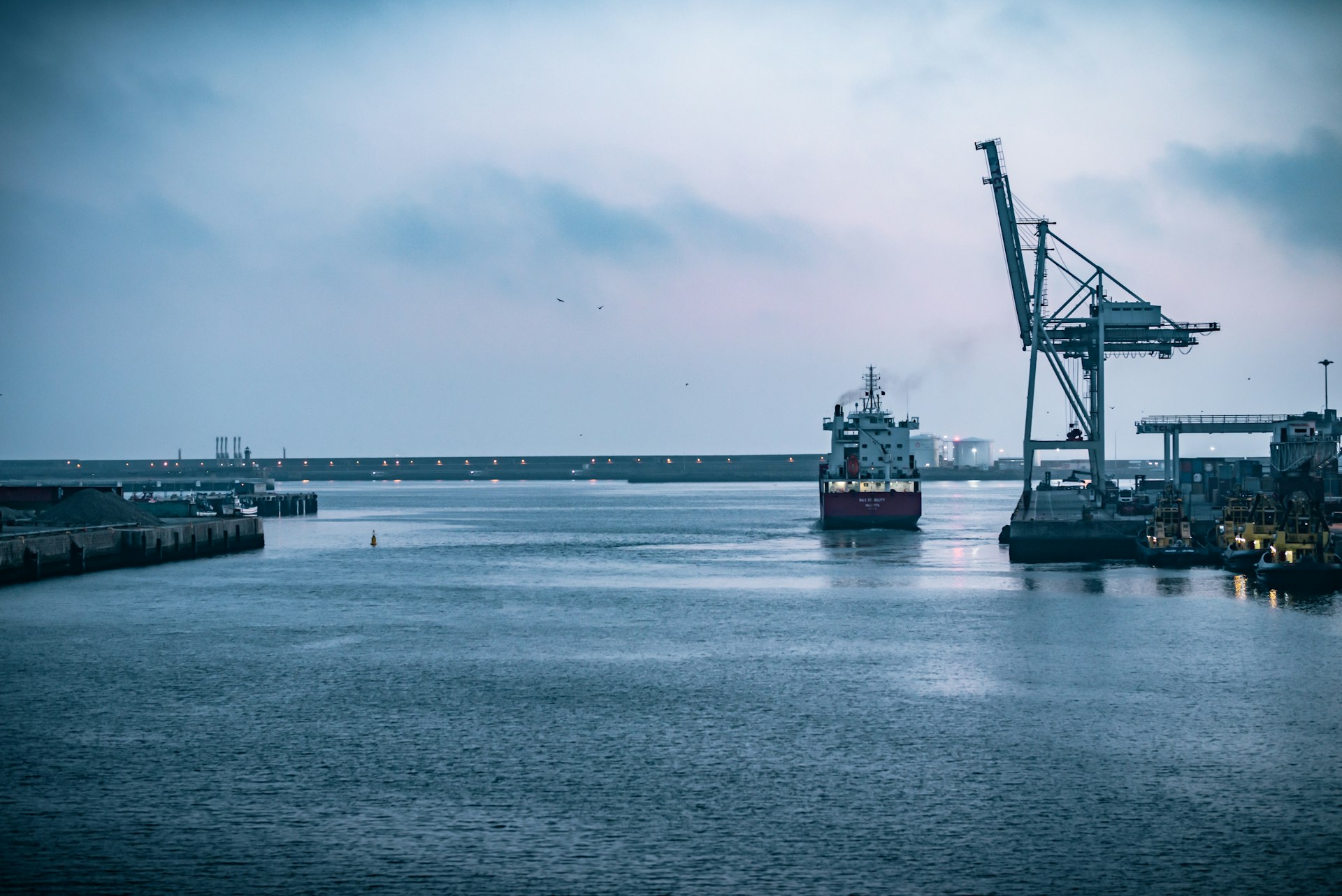 maksym-kaharlytskyi-sFq7vyCSFbM-unsplash